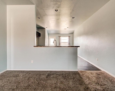 11800 136th Terrace - Photo Thumbnail 12