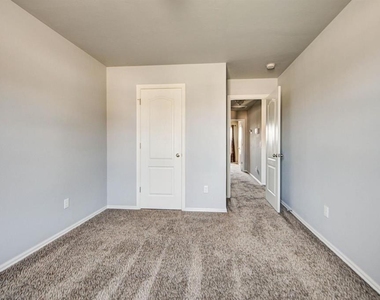 11800 136th Terrace - Photo Thumbnail 33