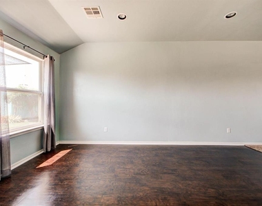 11800 136th Terrace - Photo Thumbnail 20