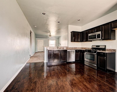11800 136th Terrace - Photo Thumbnail 18