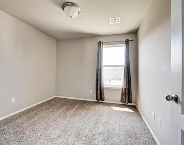11800 136th Terrace - Photo Thumbnail 35