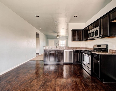 11800 136th Terrace - Photo Thumbnail 17