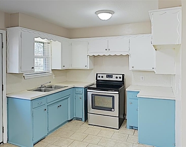 1004 Moraine Avenue - Photo Thumbnail 7