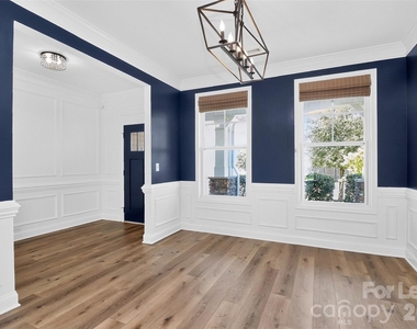 12724 Franklin Square Road - Photo Thumbnail 5