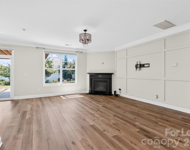 12724 Franklin Square Road - Photo Thumbnail 14