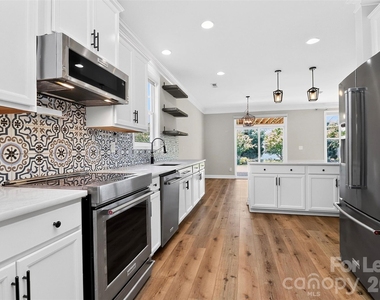 12724 Franklin Square Road - Photo Thumbnail 6
