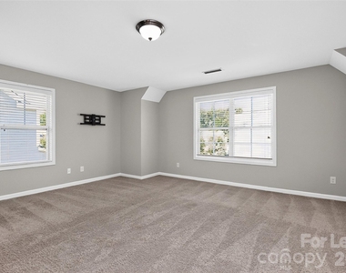 12724 Franklin Square Road - Photo Thumbnail 23
