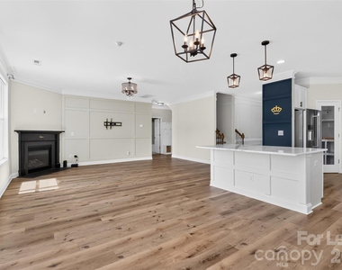 12724 Franklin Square Road - Photo Thumbnail 13