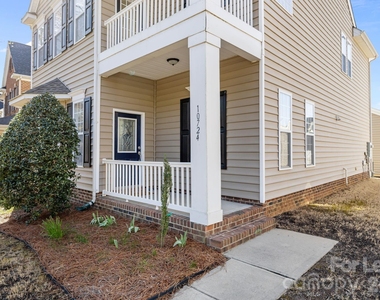 10724 Alvarado Way - Photo Thumbnail 4