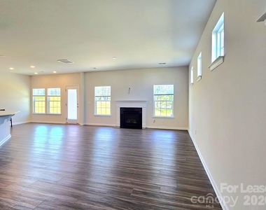 15704 Capps Road - Photo Thumbnail 4