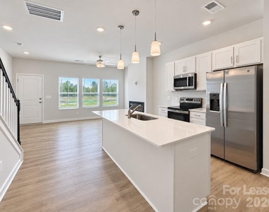 6514 Harlech Street - Photo Thumbnail 5