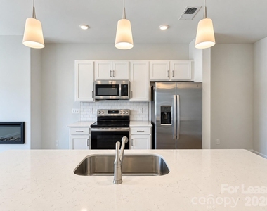 6514 Harlech Street - Photo Thumbnail 8