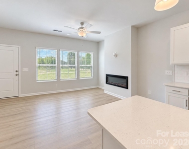 6514 Harlech Street - Photo Thumbnail 4