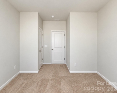 6514 Harlech Street - Photo Thumbnail 18