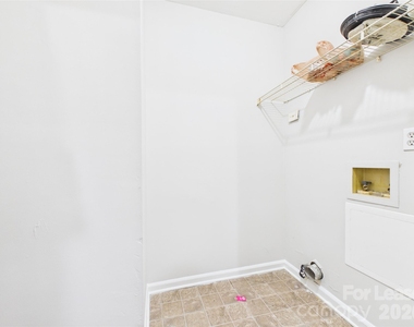 6354 Windsor Gate Lane - Photo Thumbnail 11