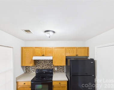 6354 Windsor Gate Lane - Photo Thumbnail 5