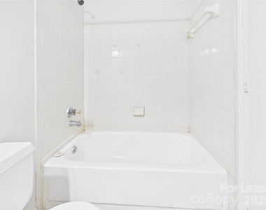 6354 Windsor Gate Lane - Photo Thumbnail 15