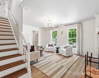 2947 Heathgate Road - Photo Thumbnail 3
