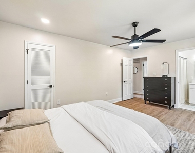 2947 Heathgate Road - Photo Thumbnail 36