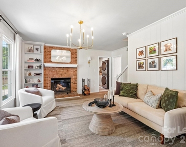 2947 Heathgate Road - Photo Thumbnail 4