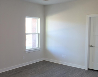 8340 Bretton Woods Drive - Photo Thumbnail 20