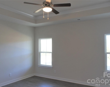 8340 Bretton Woods Drive - Photo Thumbnail 18