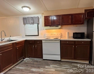 157 Merriman Road - Photo Thumbnail 2