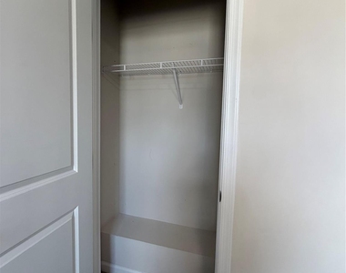 2662 Grantham Place Drive - Photo Thumbnail 25