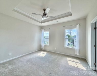 2662 Grantham Place Drive - Photo Thumbnail 19