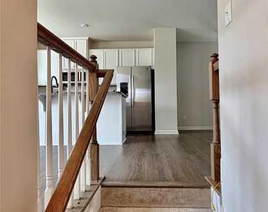 2662 Grantham Place Drive - Photo Thumbnail 5