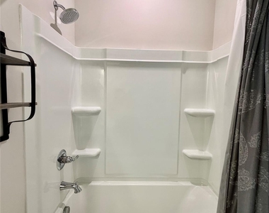 2662 Grantham Place Drive - Photo Thumbnail 30