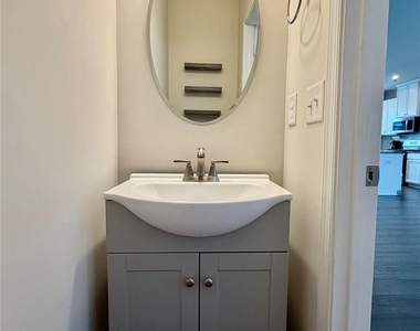 2662 Grantham Place Drive - Photo Thumbnail 14