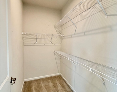 2662 Grantham Place Drive - Photo Thumbnail 23