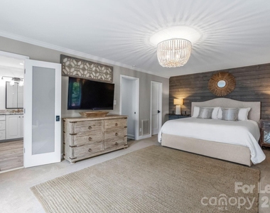 18026 Whispering Oaks Drive - Photo Thumbnail 36