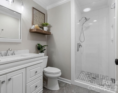 18026 Whispering Oaks Drive - Photo Thumbnail 39