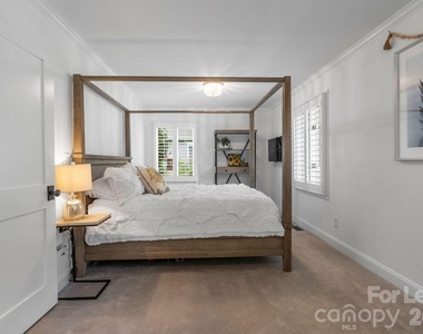 18026 Whispering Oaks Drive - Photo Thumbnail 46