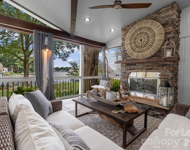 18026 Whispering Oaks Drive - Photo Thumbnail 30