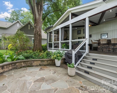 18026 Whispering Oaks Drive - Photo Thumbnail 13