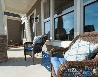 4018 Orchid Way - Photo Thumbnail 1