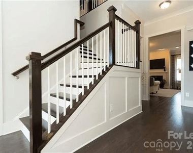 4018 Orchid Way - Photo Thumbnail 3