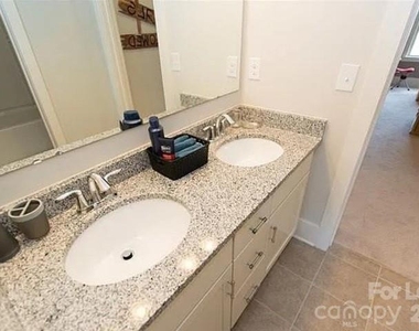 4018 Orchid Way - Photo Thumbnail 27
