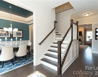 4018 Orchid Way - Photo Thumbnail 2