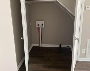 318 Highland Street - Photo Thumbnail 8