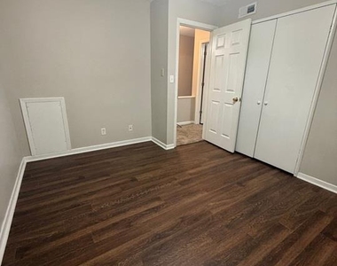 318 Highland Street - Photo Thumbnail 9