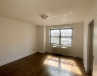 401 East 88th Street, 9D - Photo Thumbnail 3
