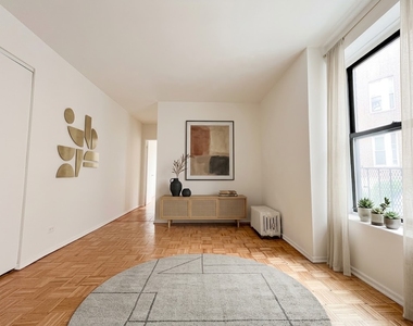 18 King Street - Photo Thumbnail 7