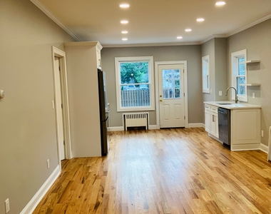75 Waller Avenue - Photo Thumbnail 1