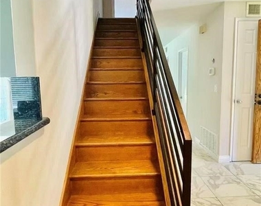 20431 Huntcliff - Photo Thumbnail 9