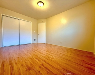 4584 Bandera Street - Photo Thumbnail 4