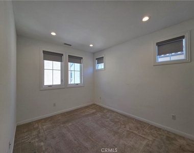 20640 W Chestnut - Photo Thumbnail 13